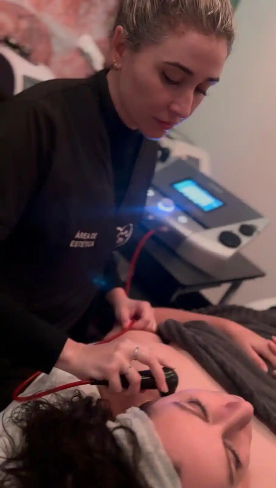 Servicio de estética profesional con atención personalizada